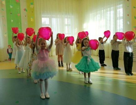 Утренники, посвященные международному женскому дню