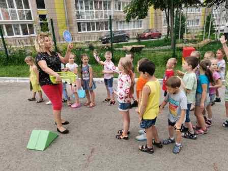 ПДД для дошколят. Развлечение "Зеленый огонек"