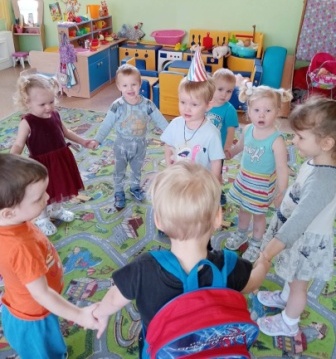 Играем в хороводные игры